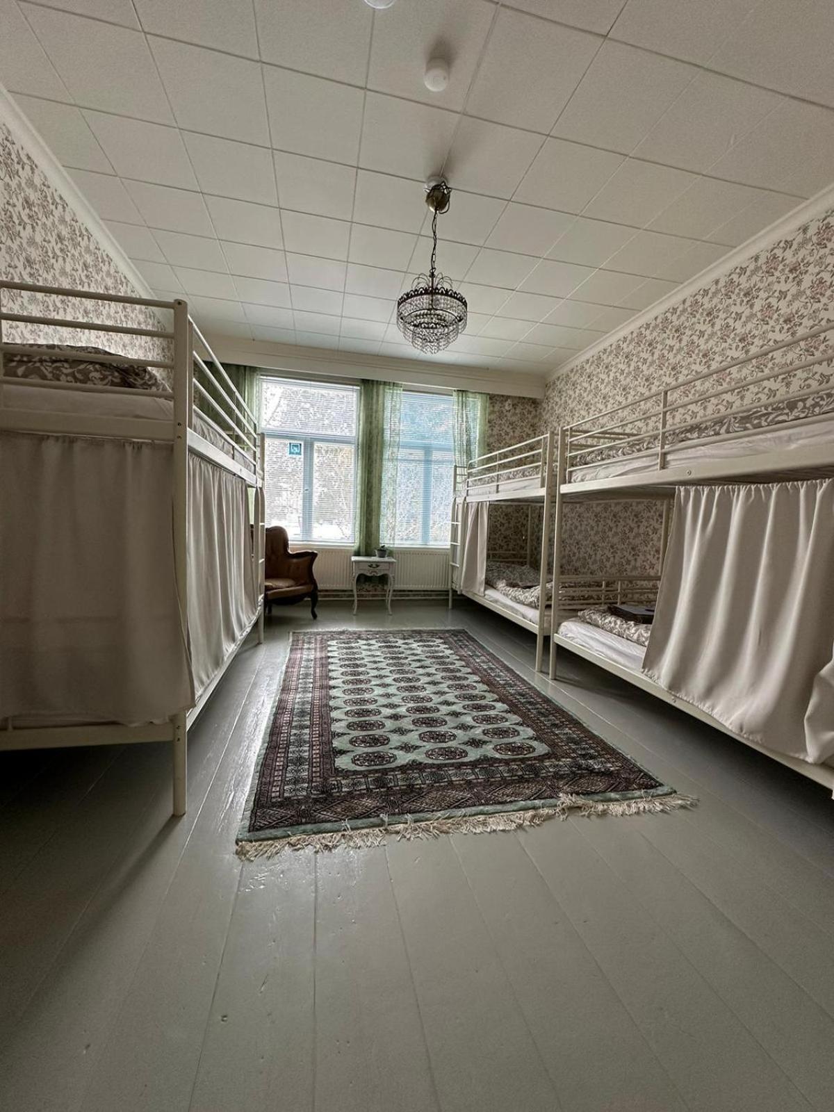 Hostel Cafe Huvila Uleåborg Exteriör bild