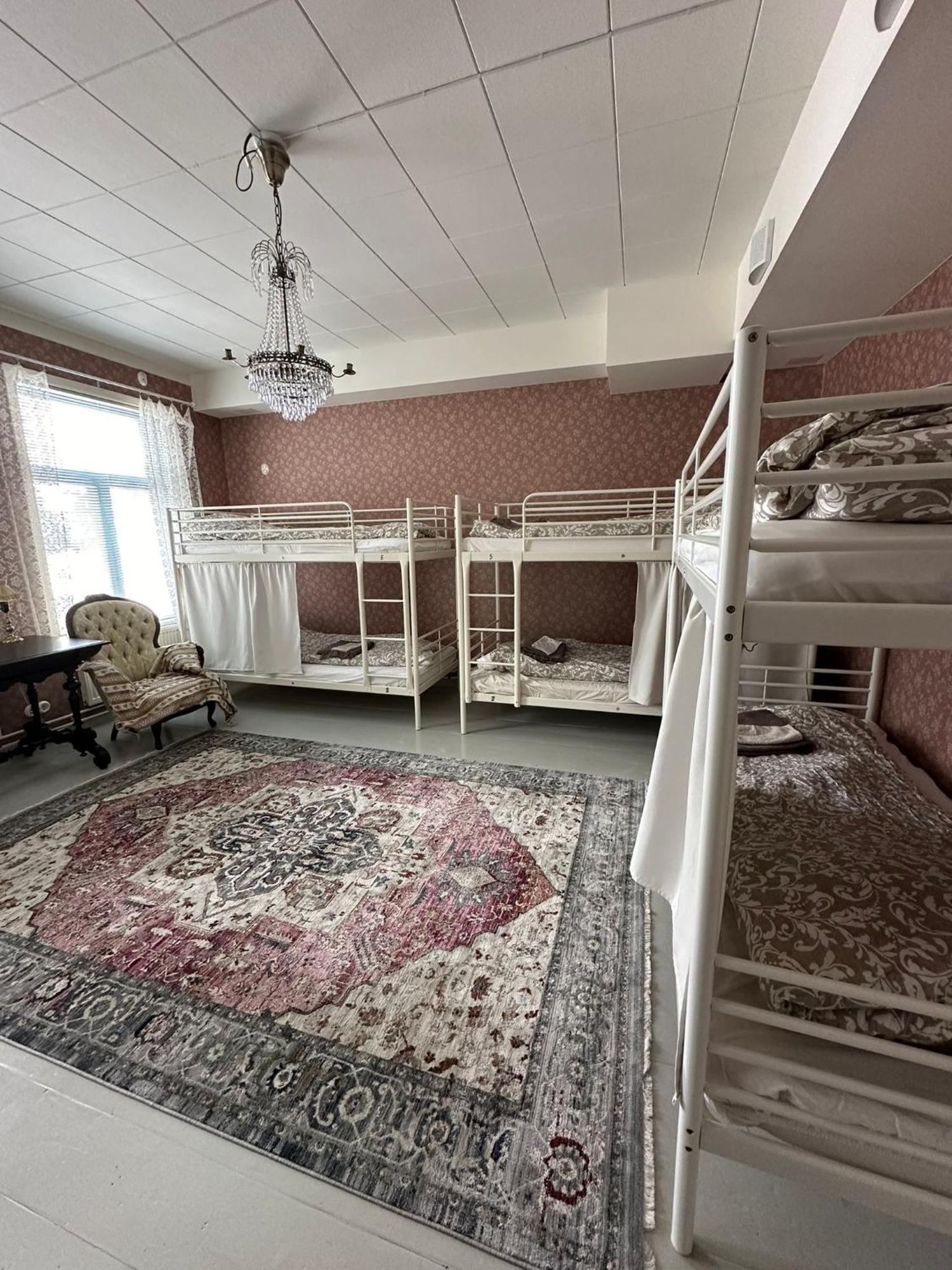 Hostel Cafe Huvila Uleåborg Exteriör bild